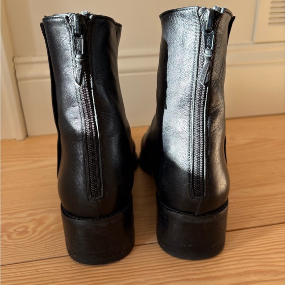 Stuart Weitzman Square Toe Pointy Black Leather Boots - Picture 5 of 12